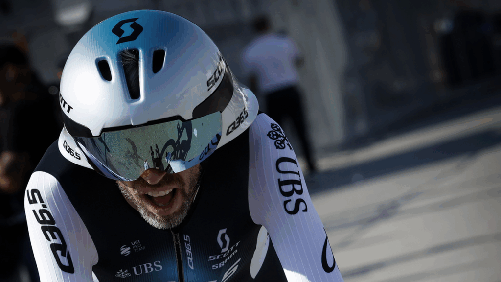 Scott Split TT Helmet Action